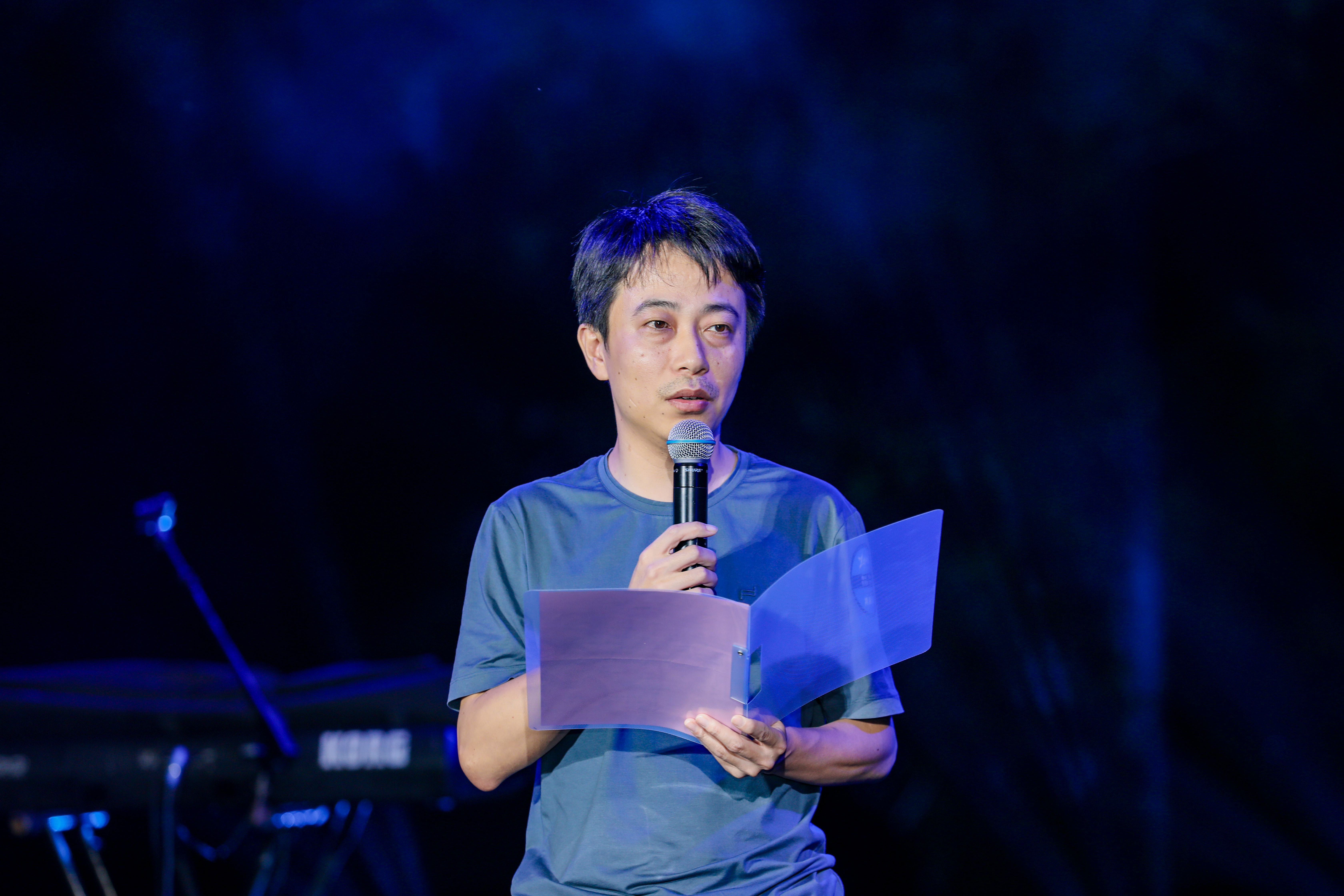 活动开始前,公司党委副书记,副董事长,东方电缆总裁夏峰致辞,为所有人